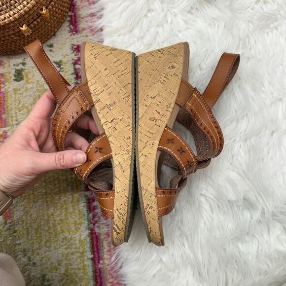Skechers Brown Sling Back Strappy Beverlee After Sunrise Wedge Sandal 8 - Picture 6 of 9
